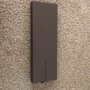 100% authentic scarf/tie Louis Vuitton box